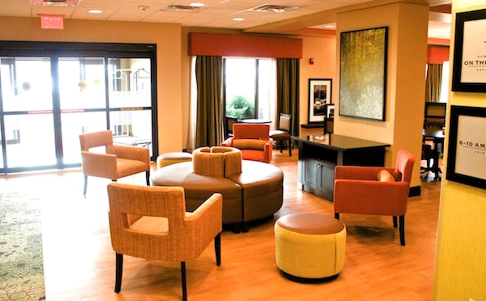 Hampton Inn Nanuet 28/41