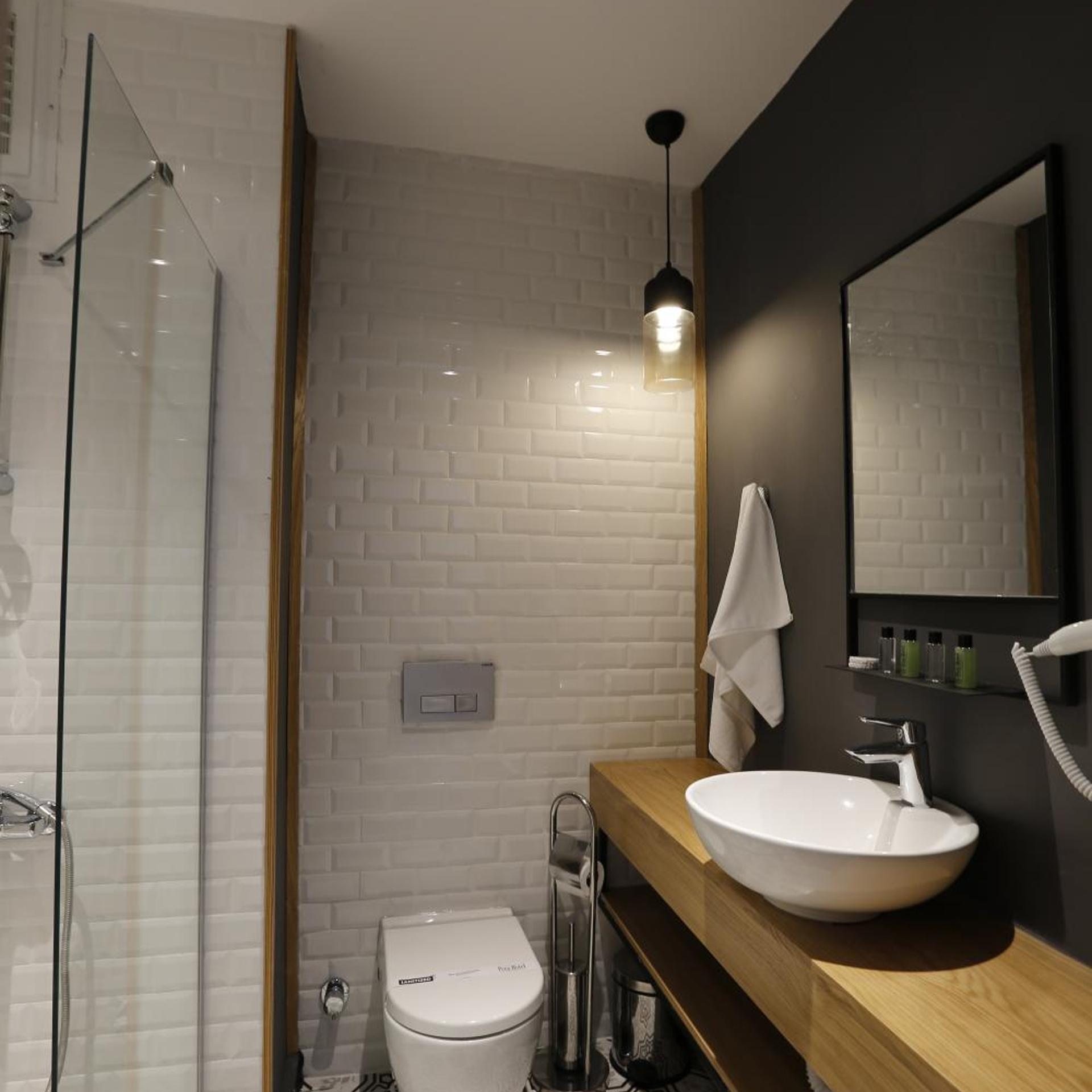 Pera Hotel Luleburgaz 48/50