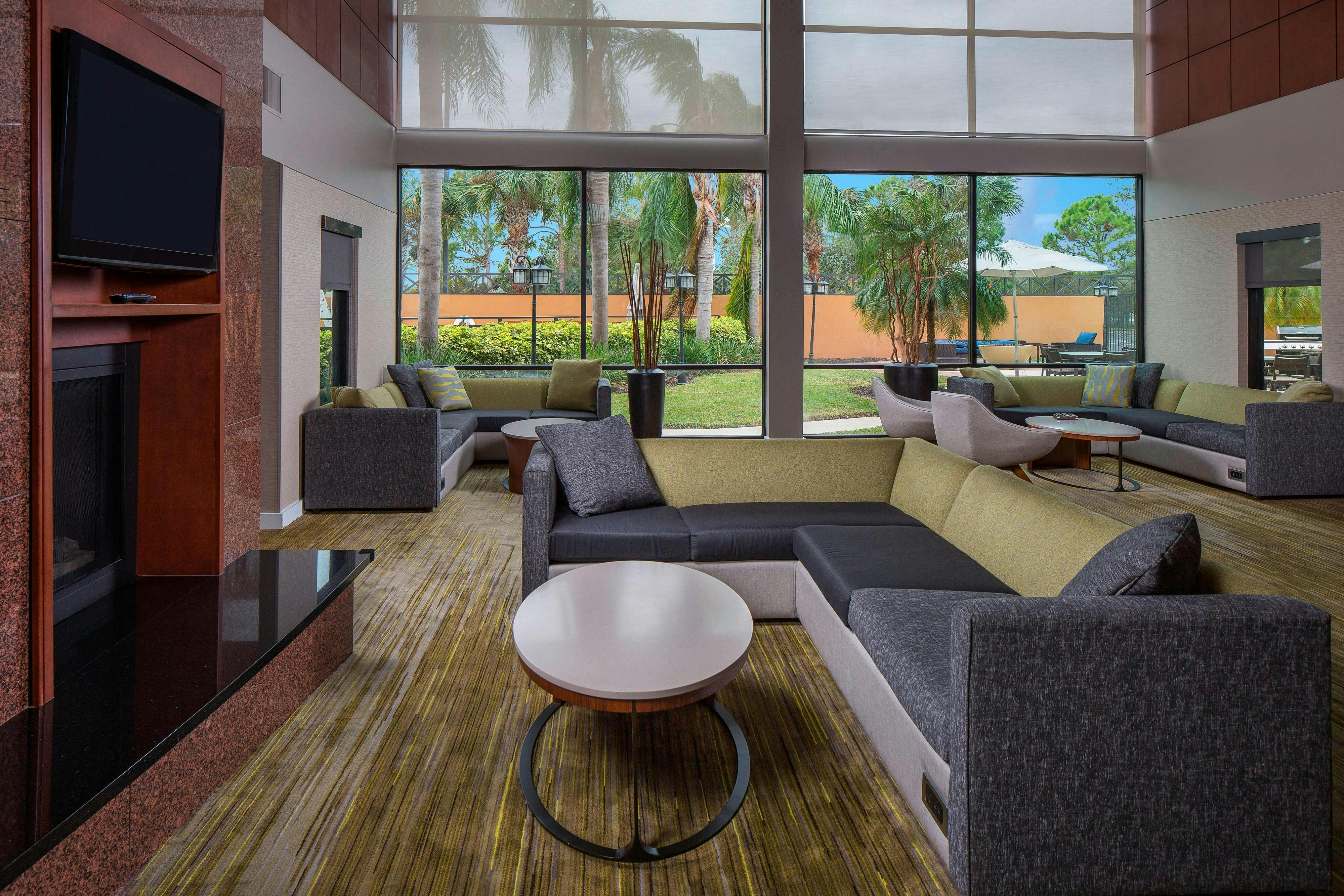 Courtyard by Marriott Daytona Beach Speedway/Airport 6/12