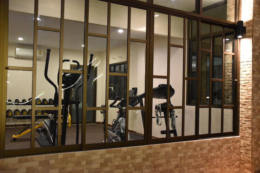 Golden Foyer Suvarnabhumi Airport Hotel 33/50