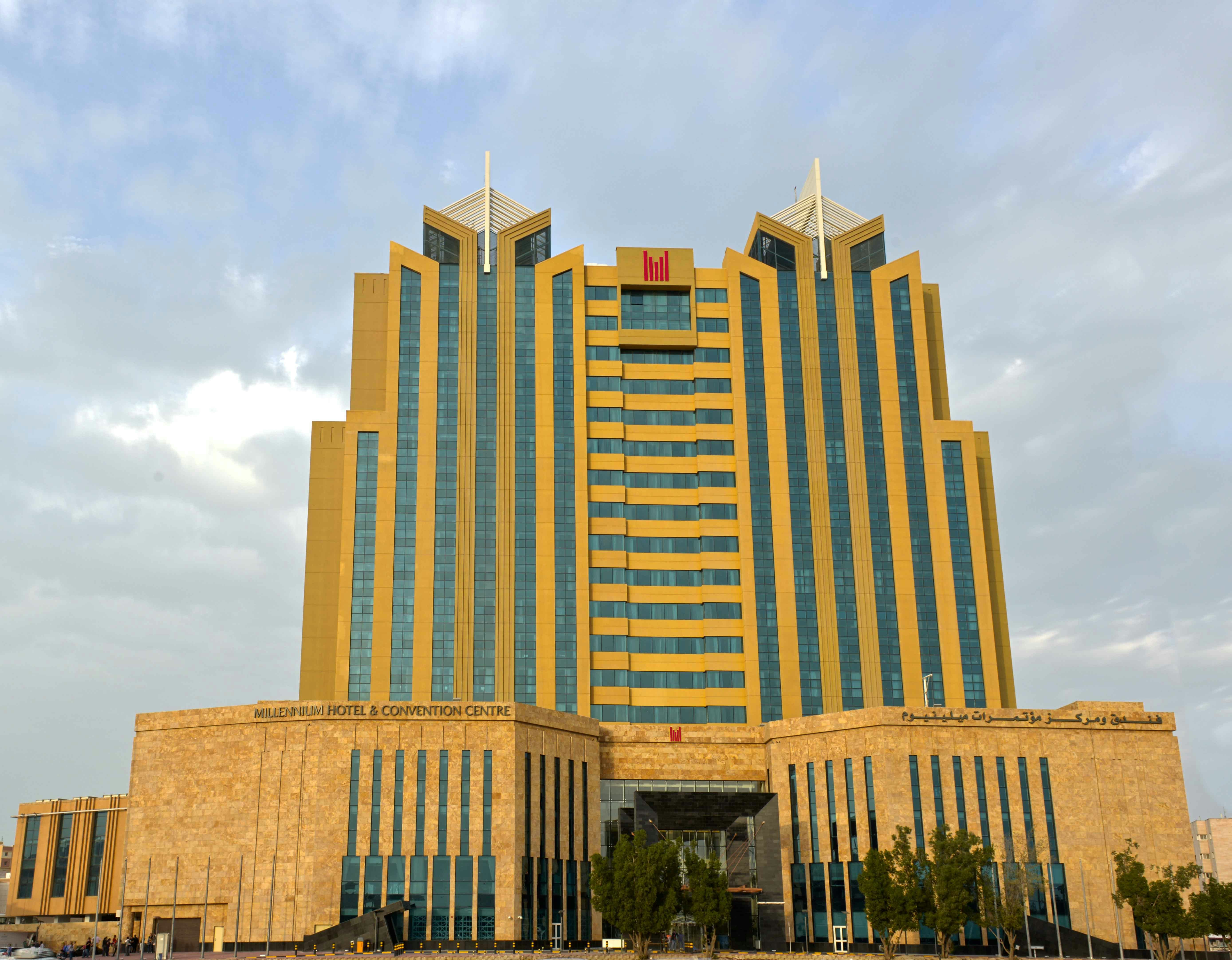 Millennium Hotel and Convention Centre 4/89