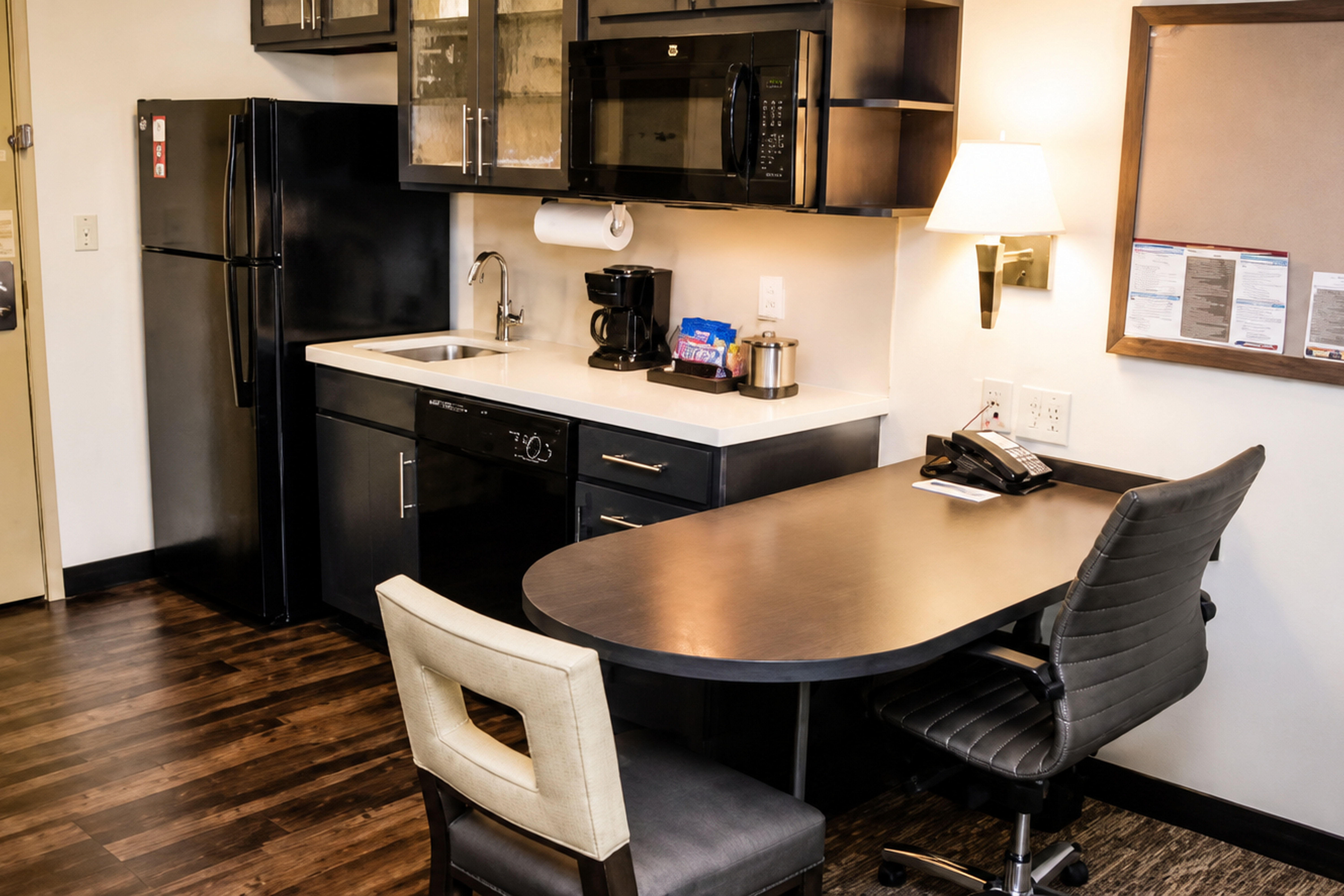 Candlewood Suites Pearl 53/59