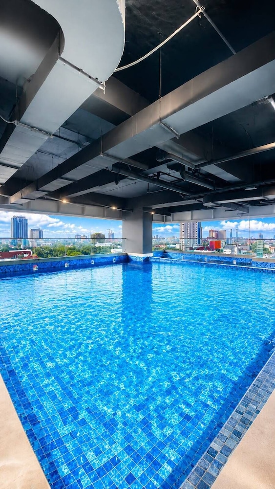 Grand Whiz Hotel Praxis Surabaya 26/43