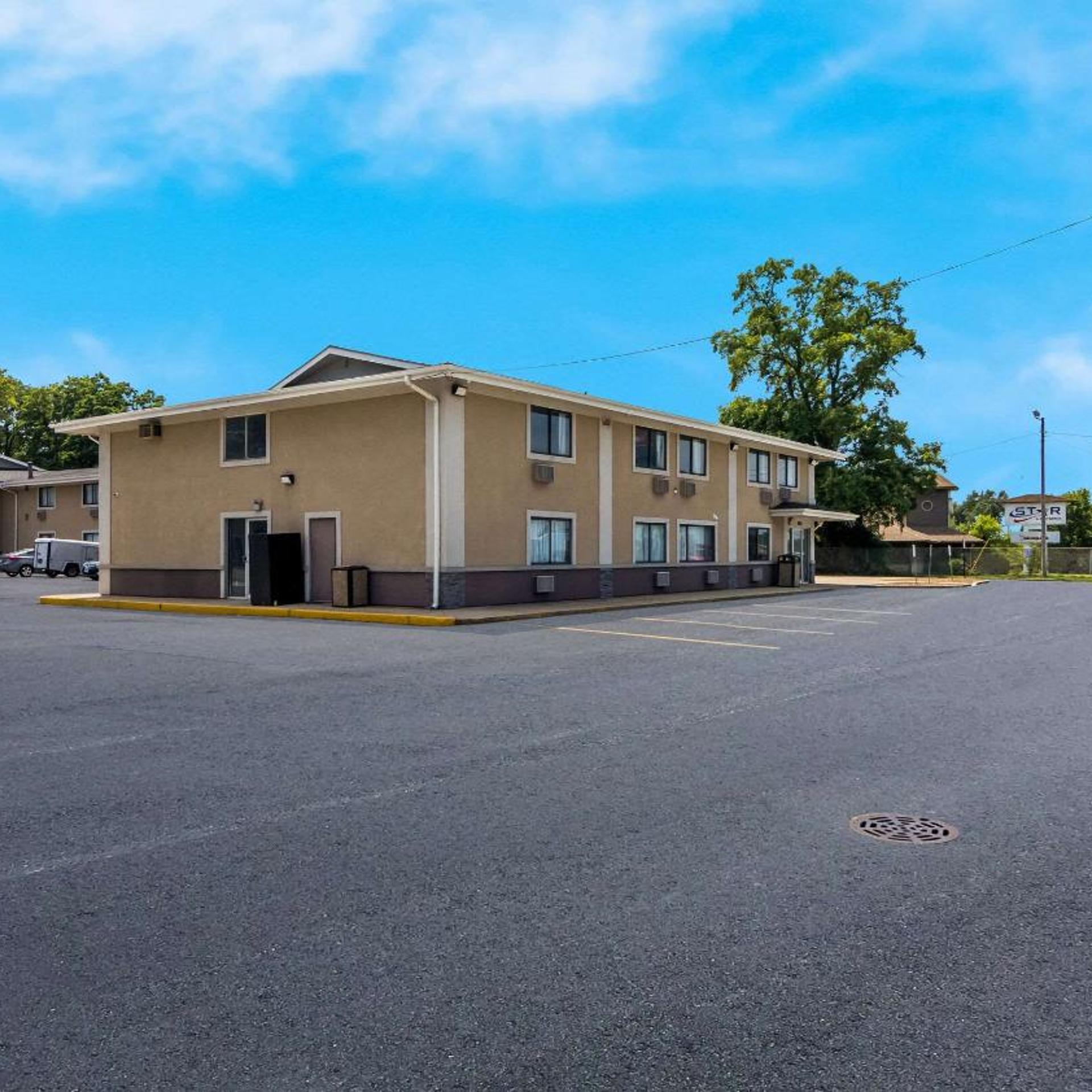 Econo Lodge Portage 33/40