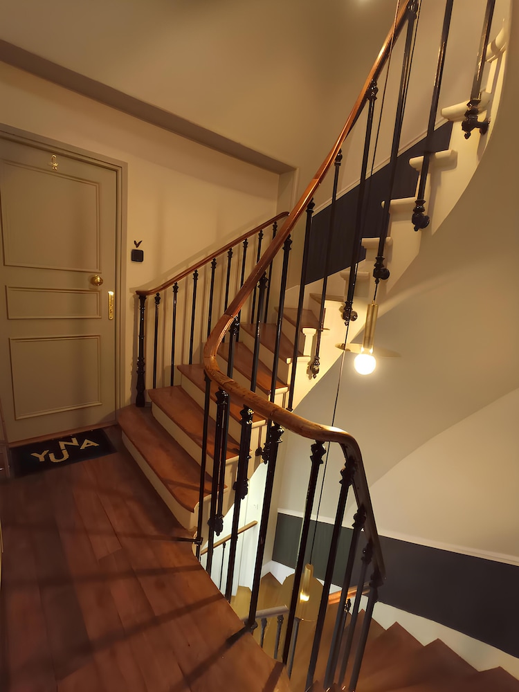Yuna Blanche Serviced Apartments 38/71