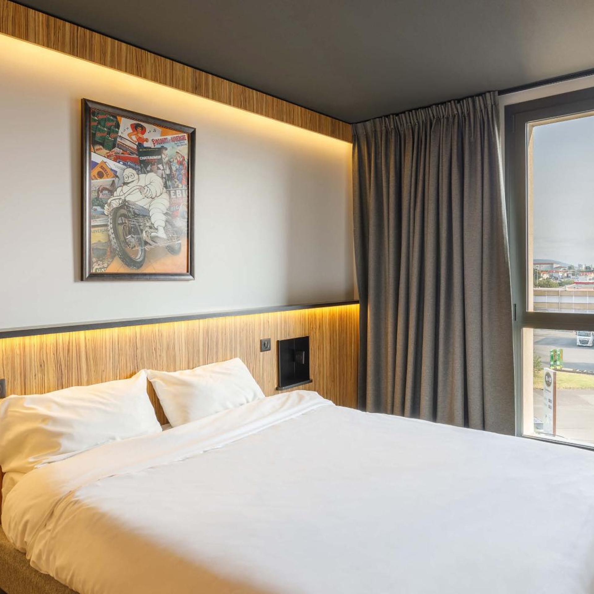 SUPERIOR, DOUBLE BED