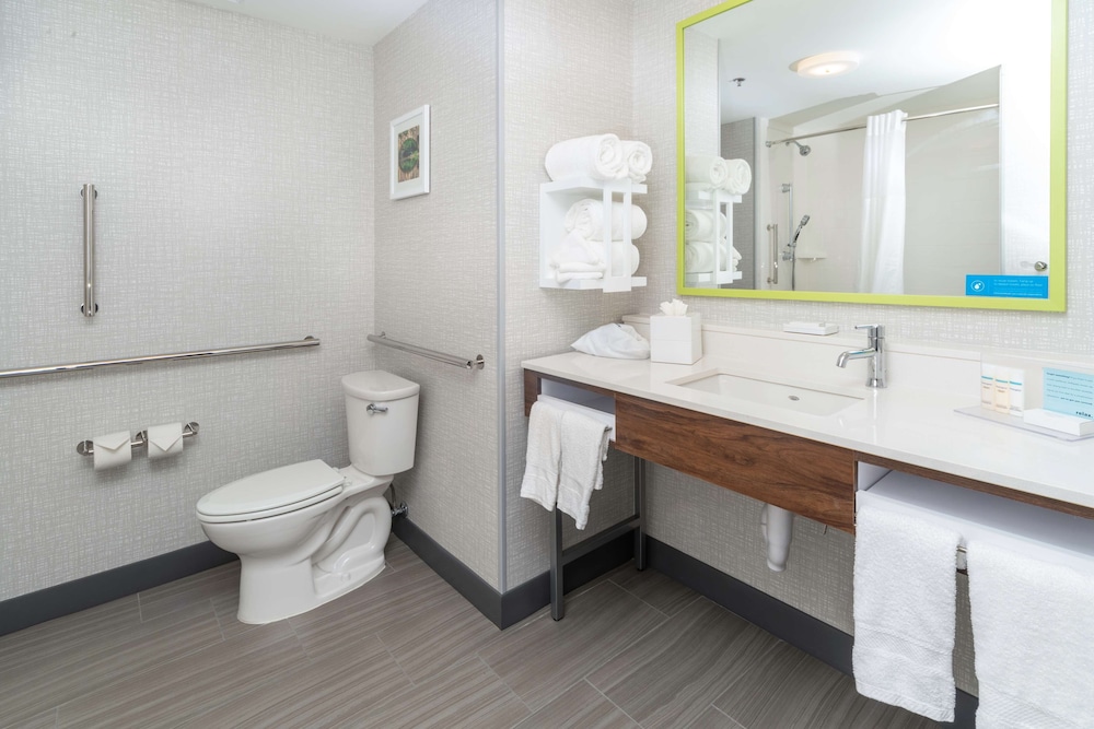 Hampton Inn and Suites Conway 12/43