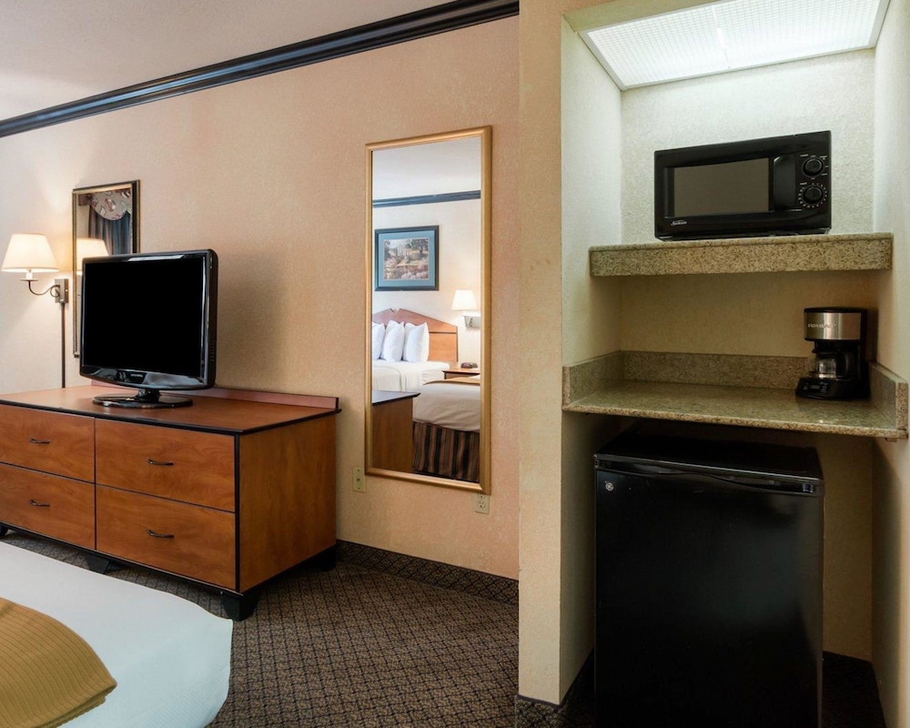 Quality Inn Suites Lufkin 6/34