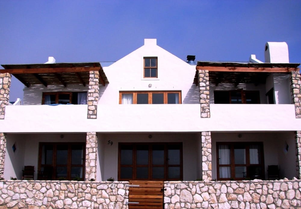 Kleinzee Oceanfront Guesthouse 1/43