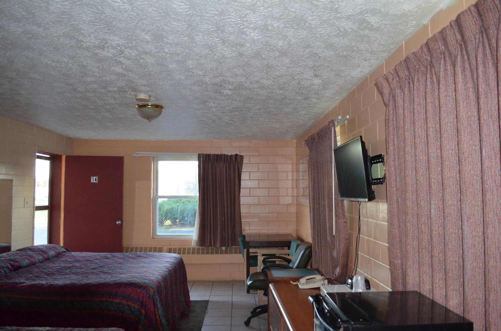 Admiral Motel 3/15