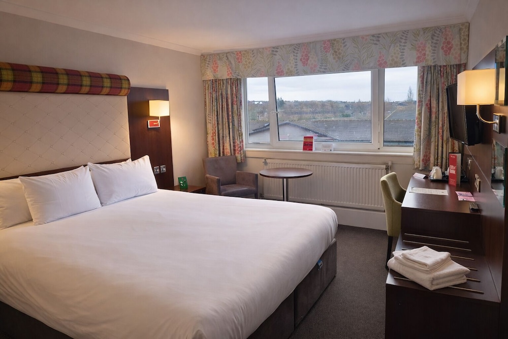 Room at Leonardo Inn Glasgow West End, GLASGOW