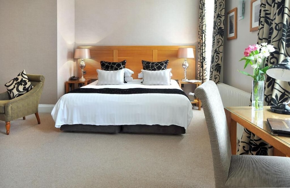 St. Elizabeth's House Hotel 12/32