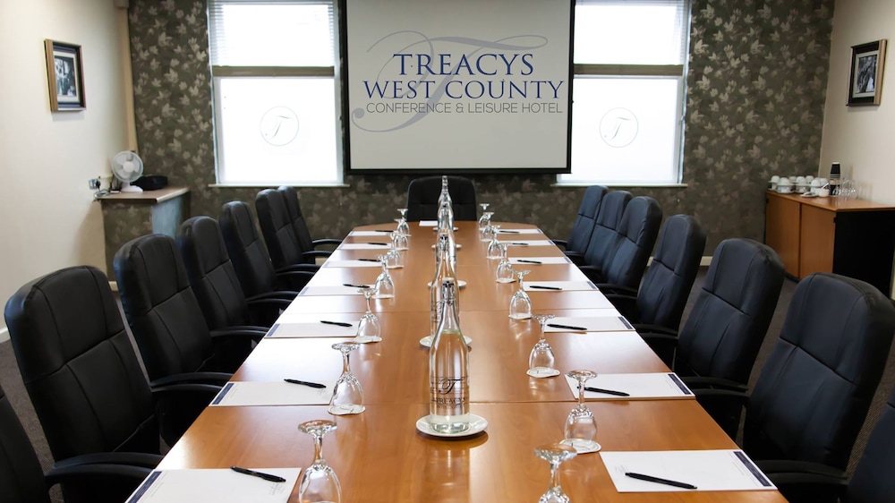 Treacy Apos S West County Conference Amp Leisure Centre 40/50