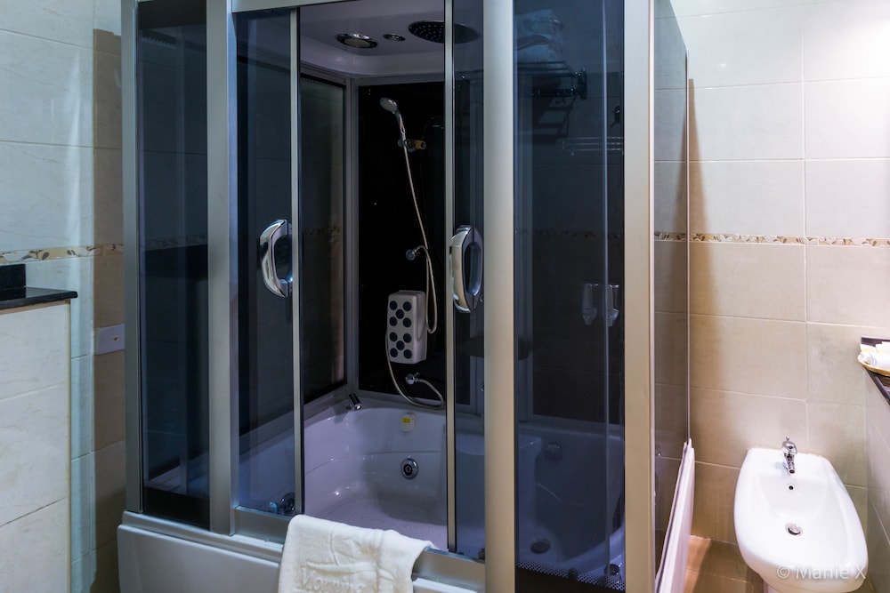 Morning Side Suites Etim Inyang 35/37