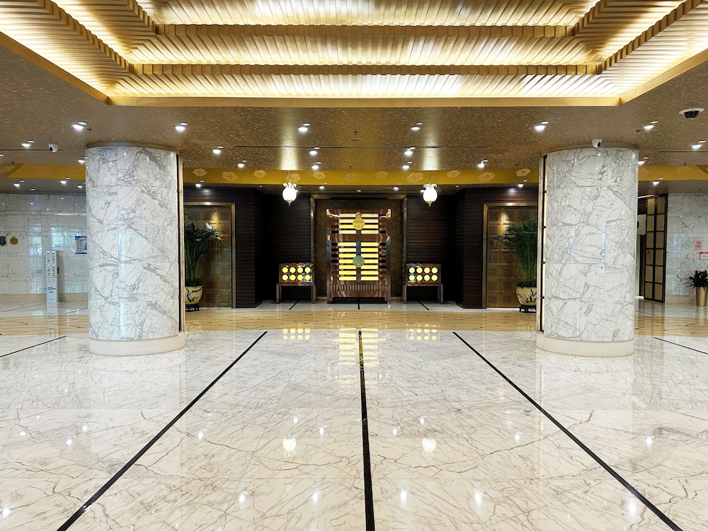 Beijing Asia Hotel 5/50