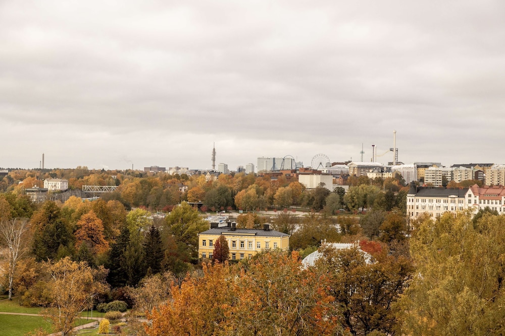 Radisson RED Helsinki 62/66