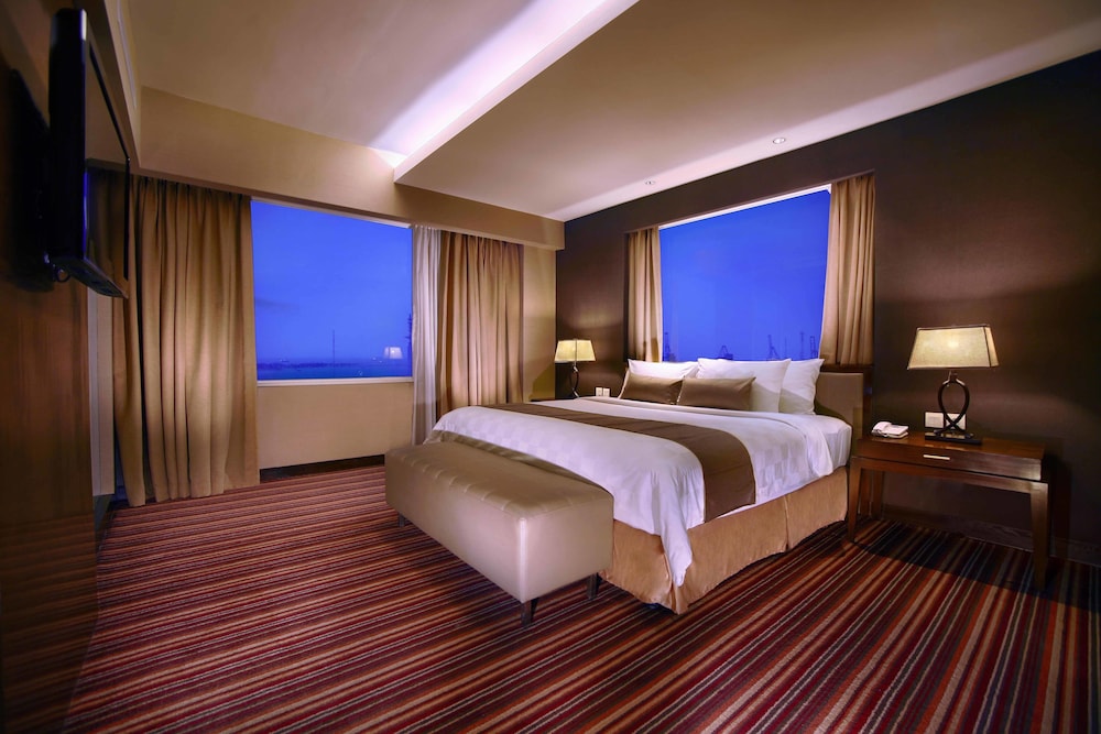Aston Makassar Hotel and Convention Center 10/48