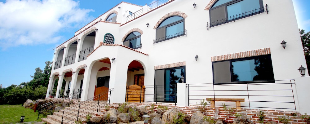 Nomad Pension In Jeju 5/62