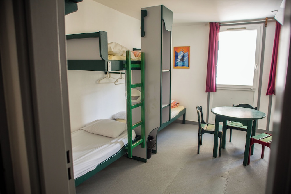 سكن مشترك بخمسة أسرّة للرجال، Auberge de Jeunesse Paris - Le d'Artagnan 5/8