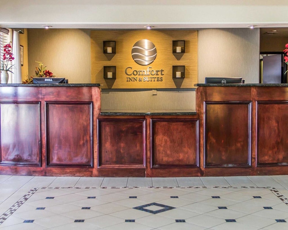 Comfort Inn and Suites Perry I-35 3/36