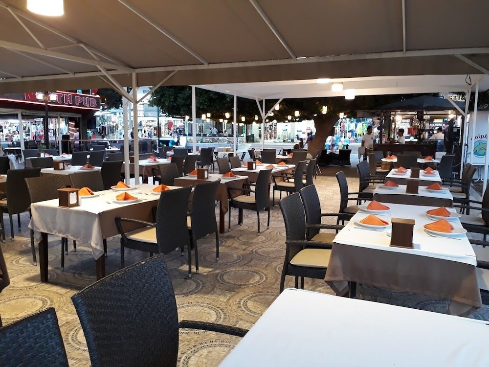 Dolphin Apart Hotel Sarigerme 48/67