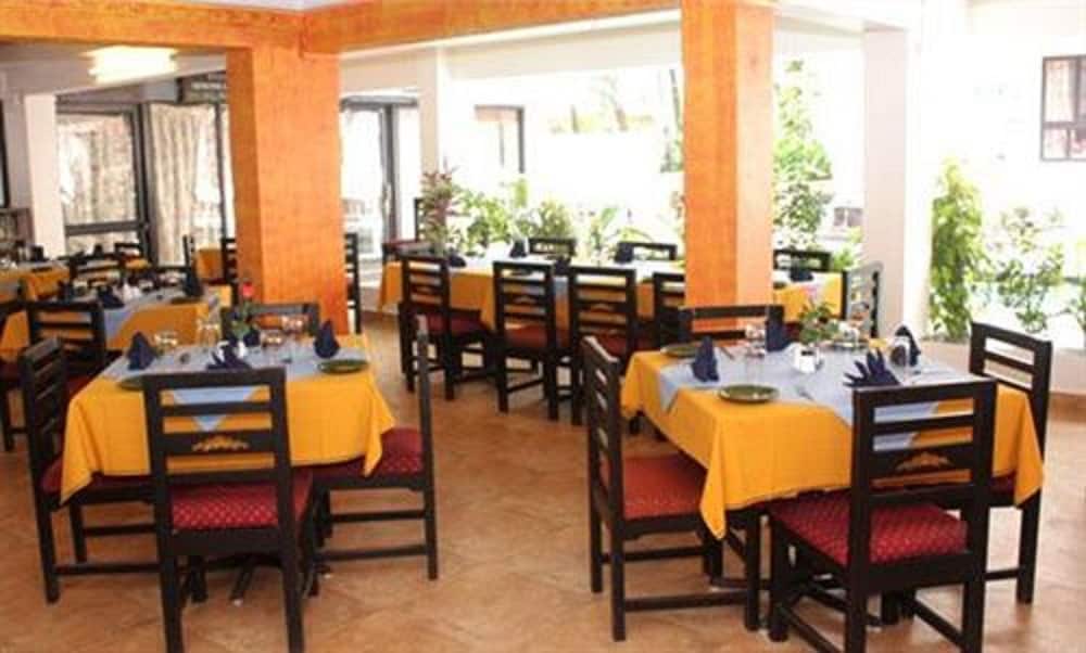ALOR HOLIDAY RESORT HOTEL 33/50