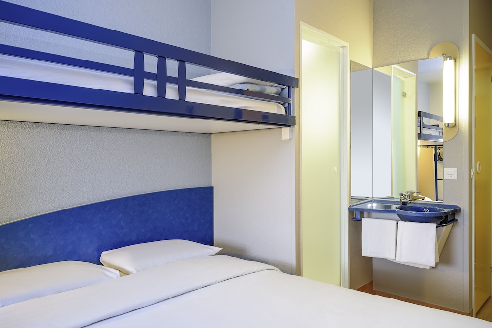 Ibis Budget Cergy Saint-Christophe 28/67