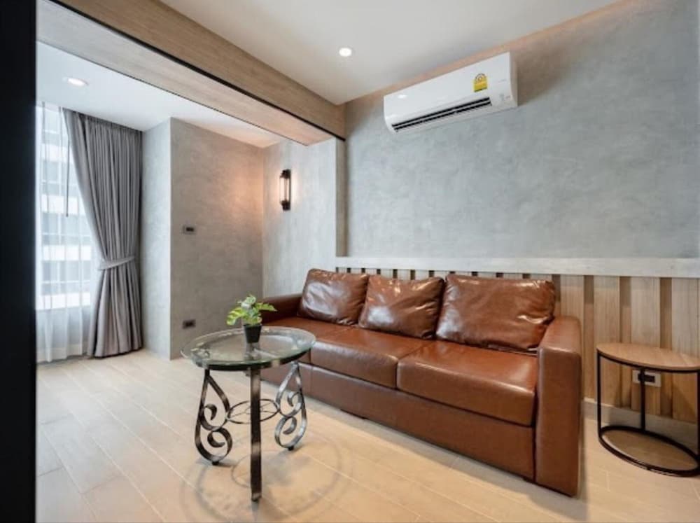 Loft Bangkok Hotel 53/72