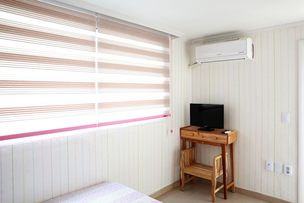 Wow Hills Guest House 32/50