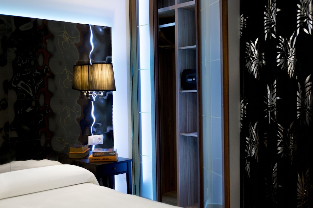 Hostal Alhambra 28/50