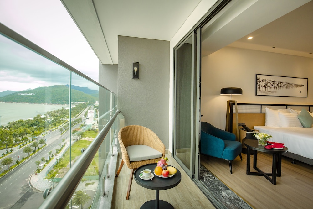 FLC City Hotel Beach Quy Nhon 50/50