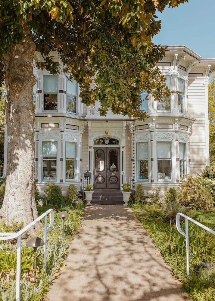 Mccall House Bed And Breakfast 43/50