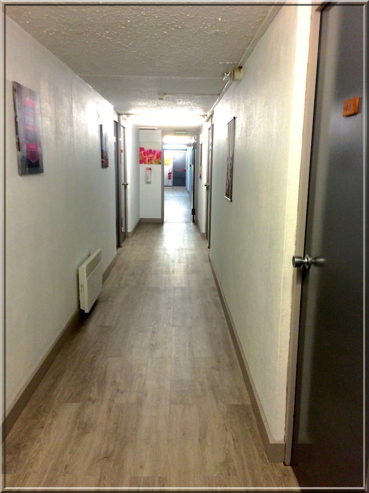 Aix Hotel 38/50