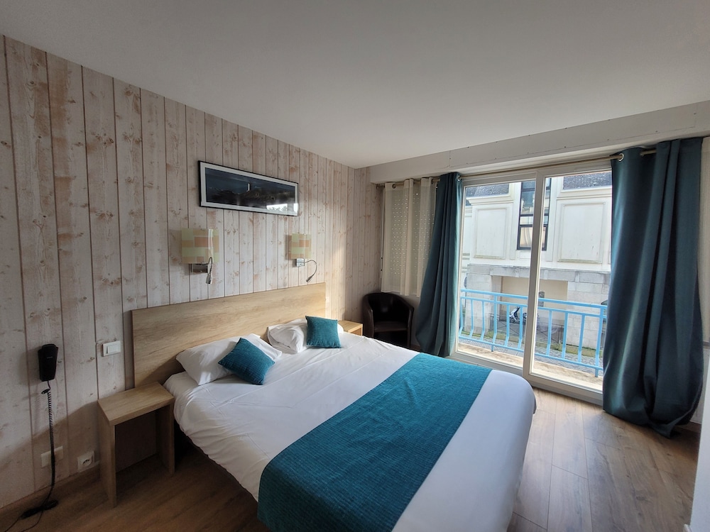 Hotel Des Halles 6/66