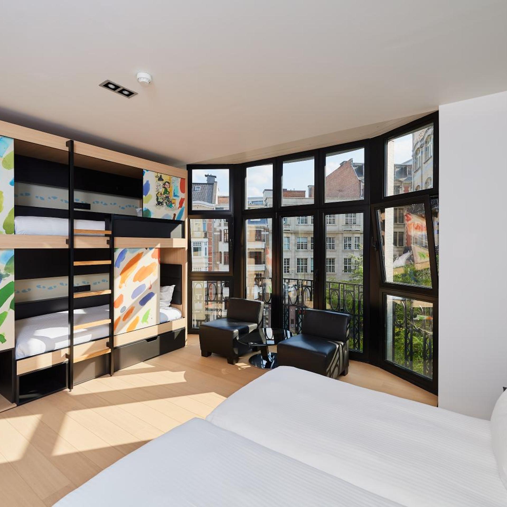 ROOM, QUADRUPLE, BALCONY