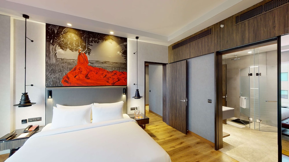 Radisson RED Chandigarh Mohali 27/75
