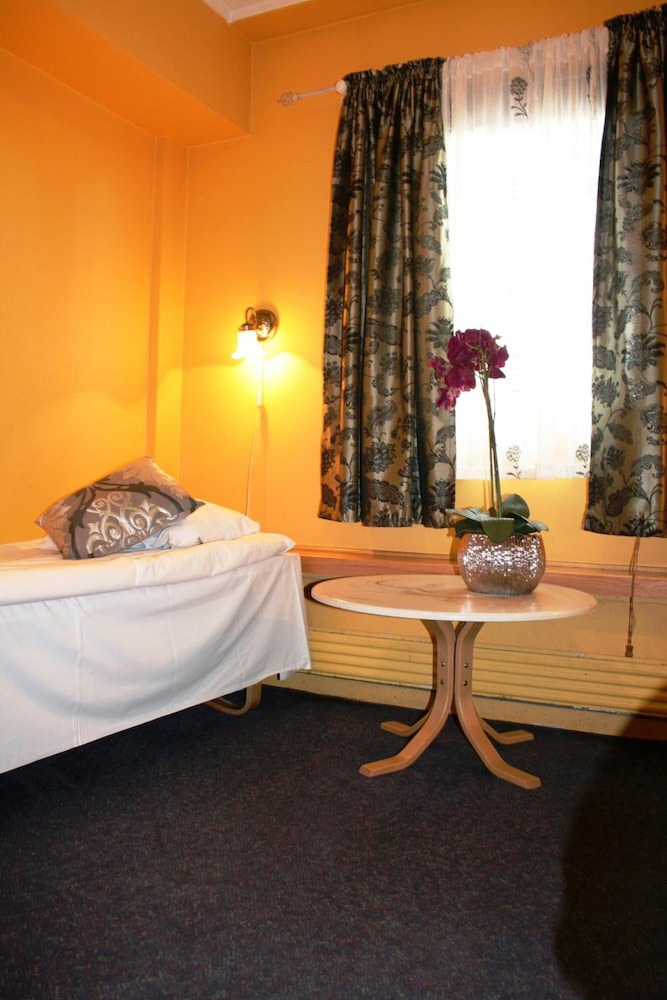 Barents Frokosthotell 22/60
