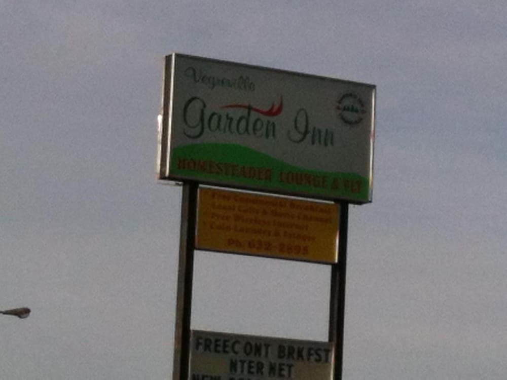 Vegreville Garden Inn 26/48