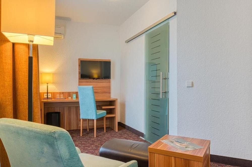 غرفة كلاسيكية بسرير كوين، Centro Hotel Sautter 8/10