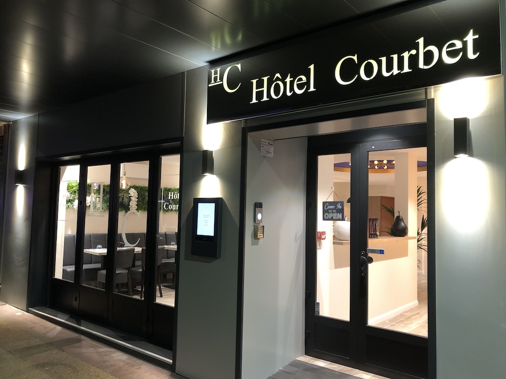 Hotel Courbet 2/60