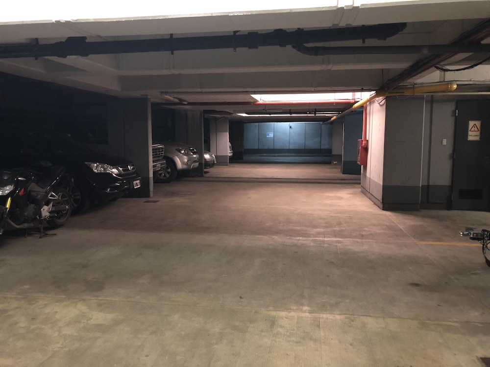 Golf Tower Suites Apartments 56/64