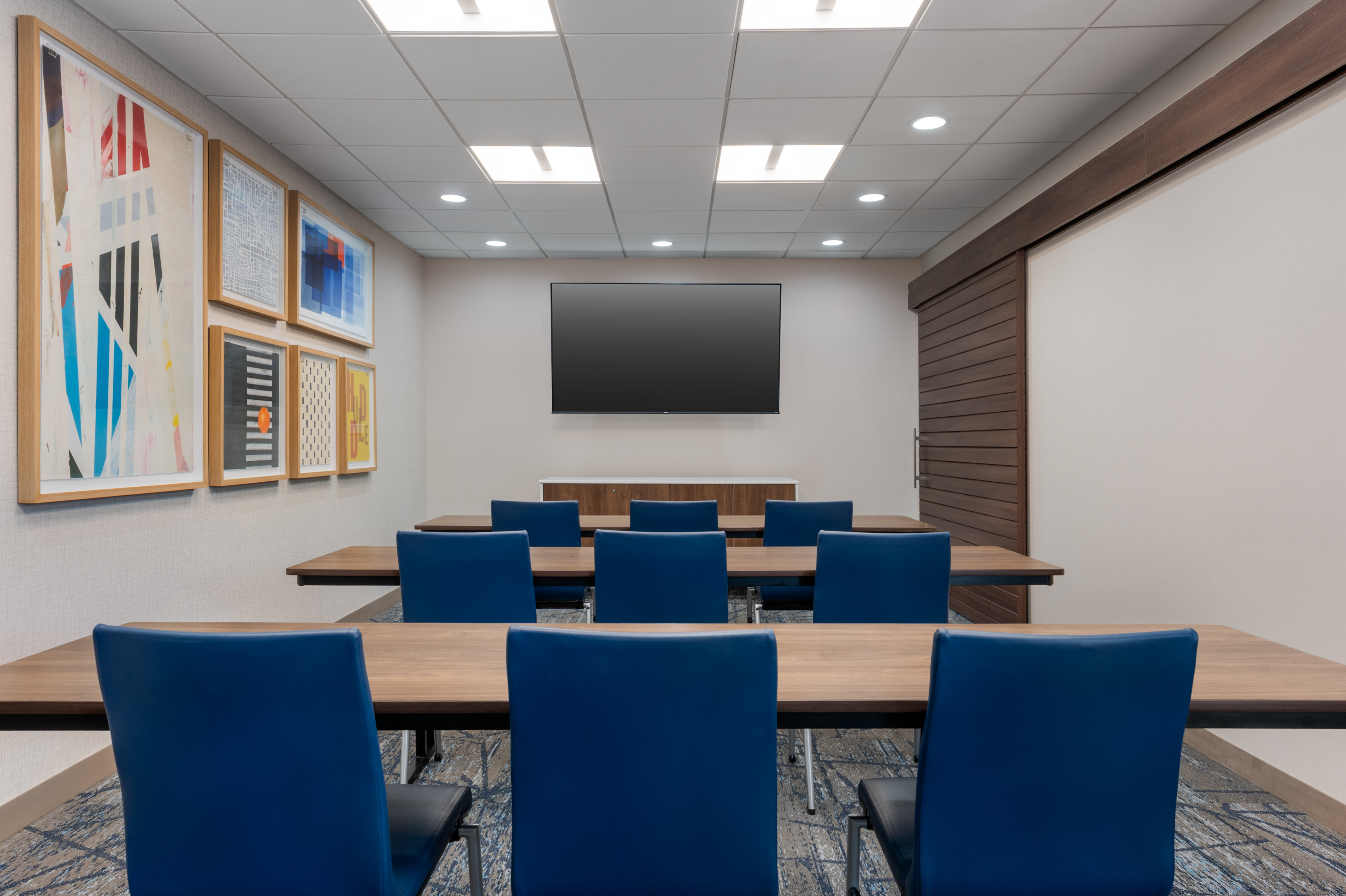 Holiday Inn Express & Suites Stevensville - Benton Harbor, an IHG Hotel 35/50