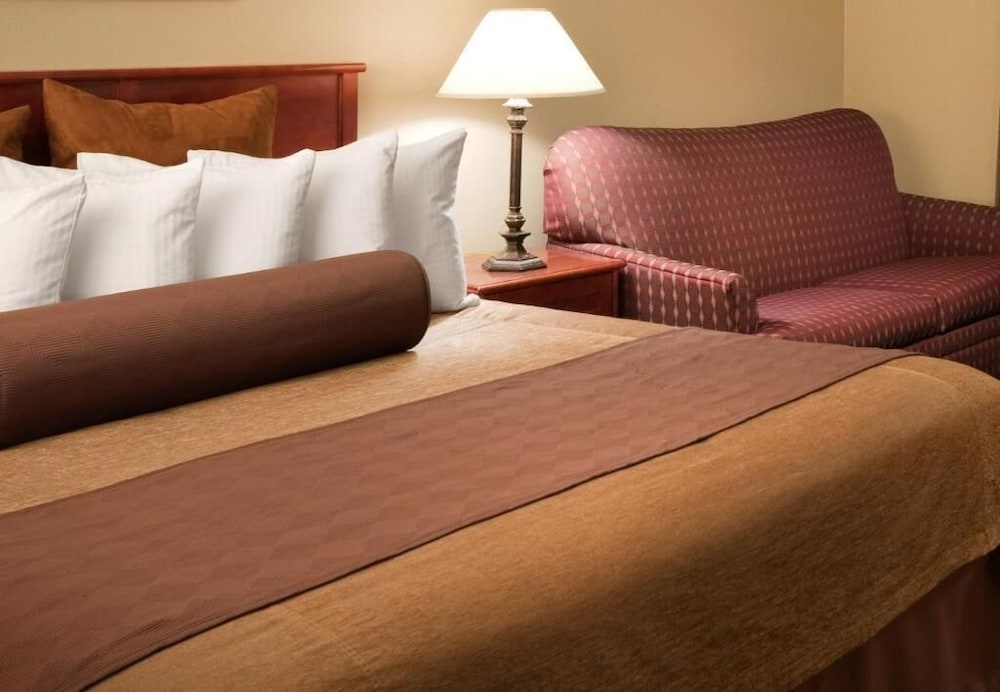 Endeavor Inn & Suites, Trademark Collection by Wyndham 26/55