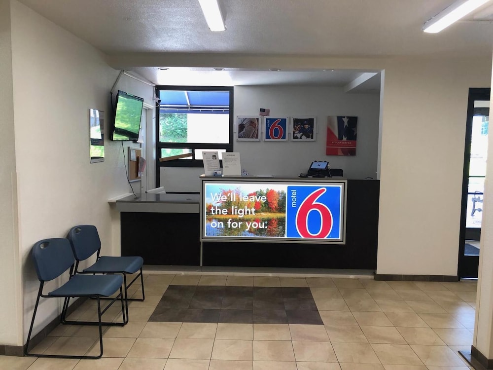Motel6 Nashville, TN - Airport 16/54