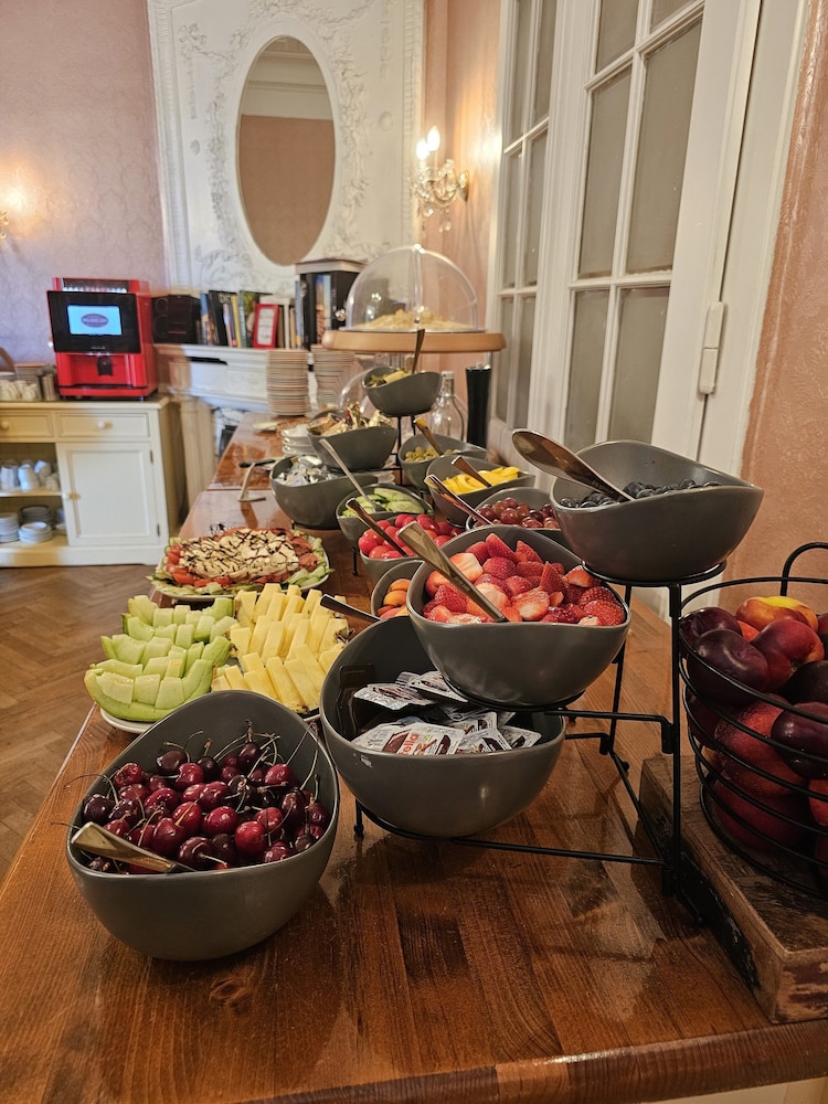 Hotel Pension Museum 45/63