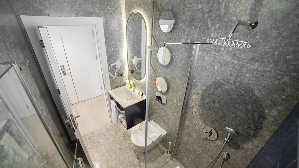 Stile Suite Marine Hotel 48/50