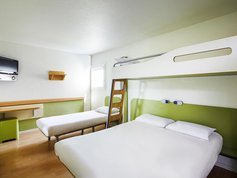 Ibis Budget Chartres 12/41