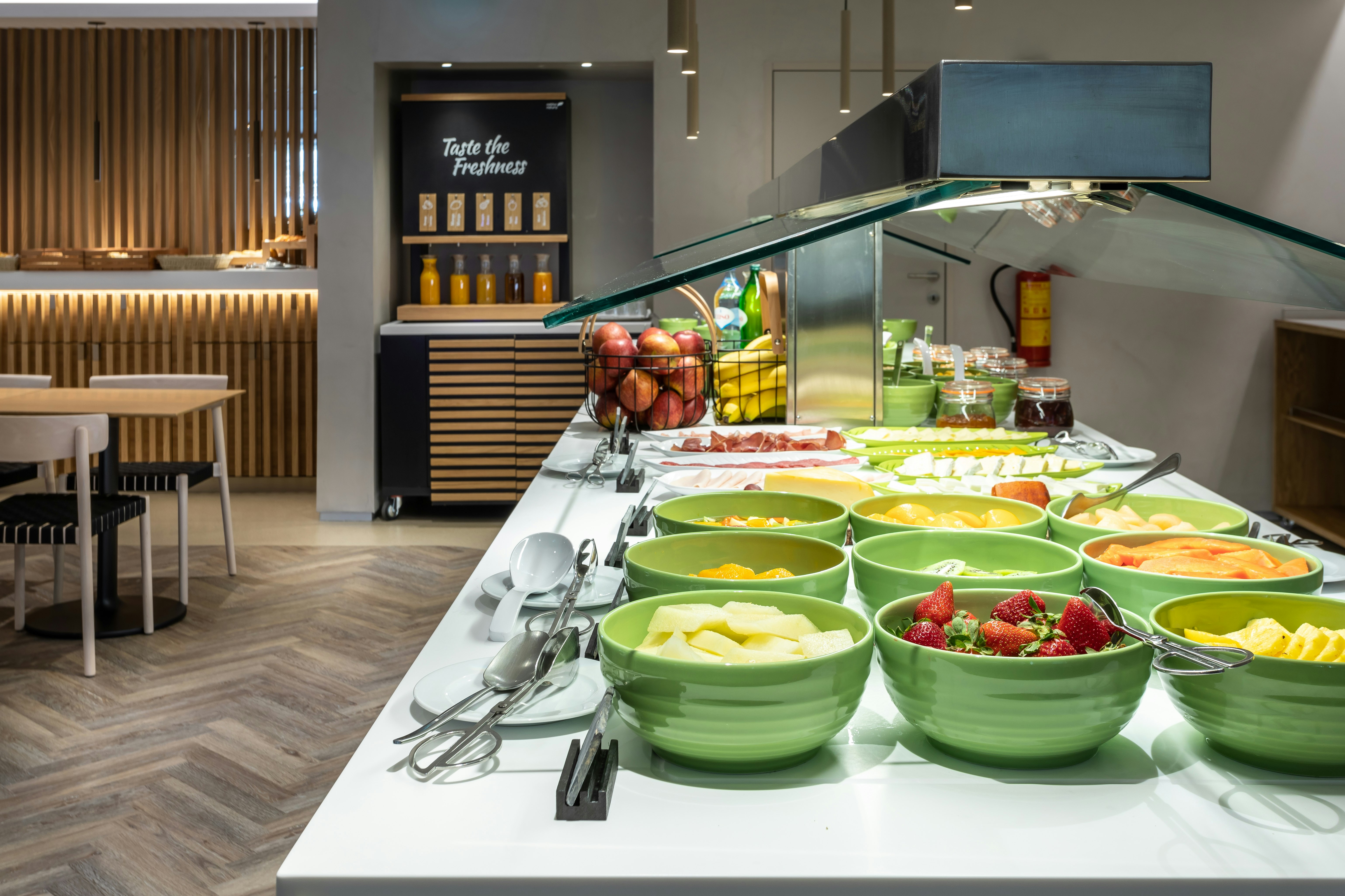 Holiday Inn Lisbon 58/77