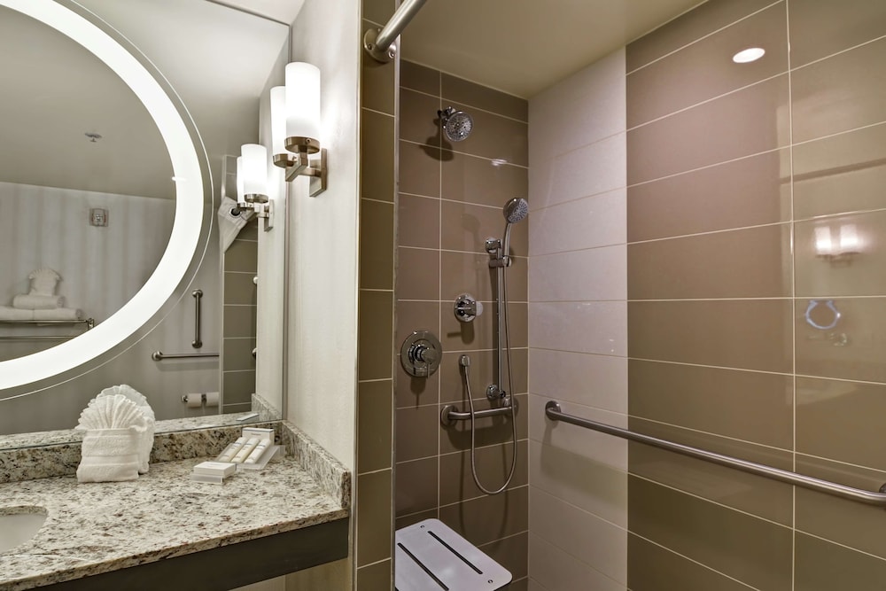 Hilton Garden Inn Raleigh Crabtree Valley 26/67
