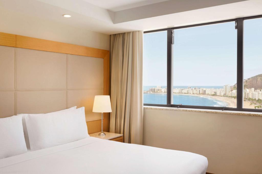 EXECUTIVE, KING BED, COPACABANA OCEAN VIEW